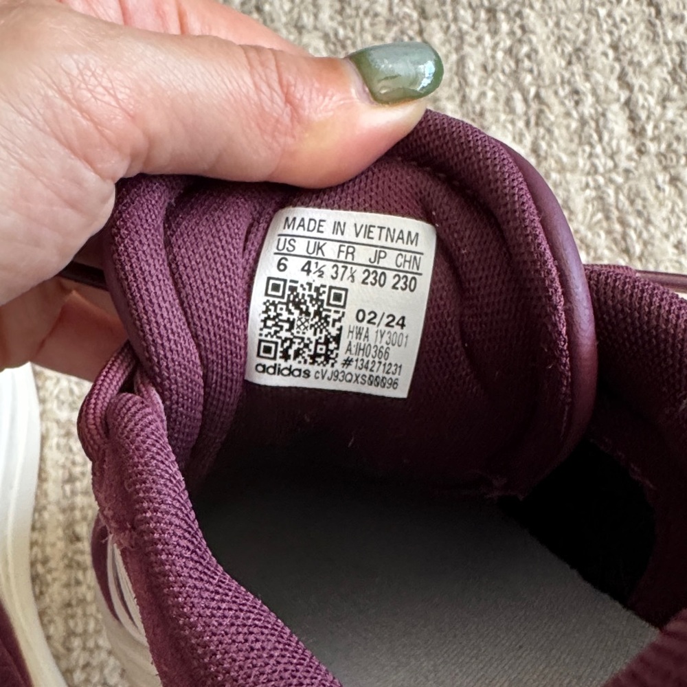 Adidas Burgundy Sneakers - Picture 4 of 8